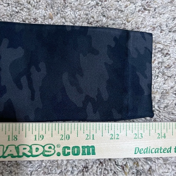 Spanx Black Camo Leggings Size Small NWT - Picture 9 of 10